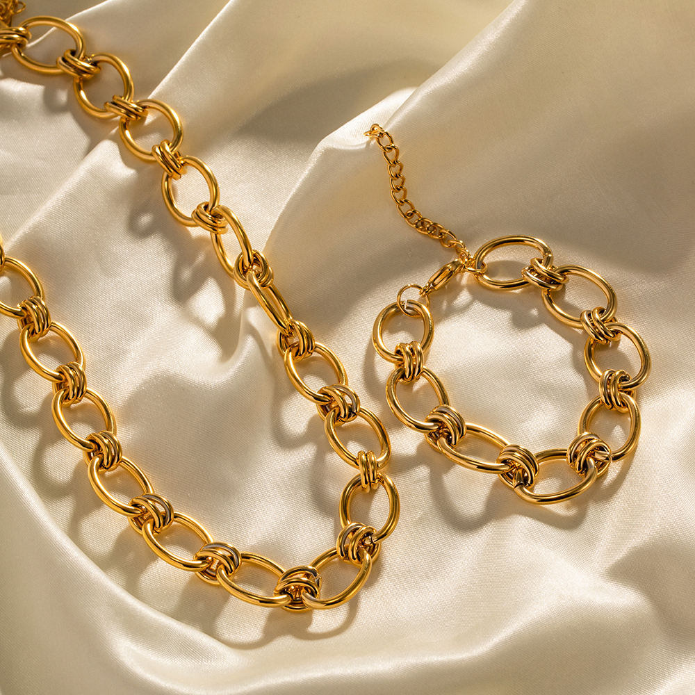 chain impact set armband detail