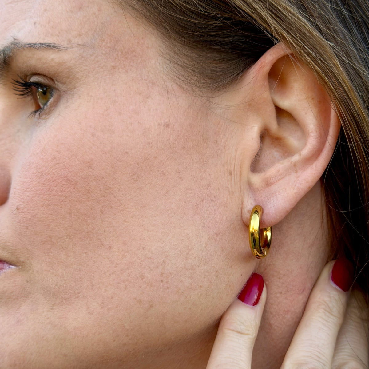 Wide Curve Hoops