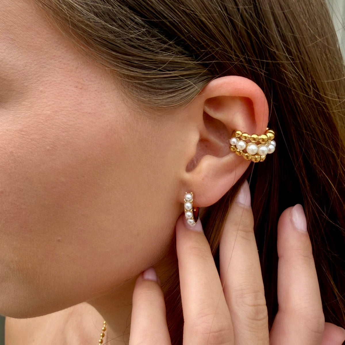 Slim Pearl Hoops