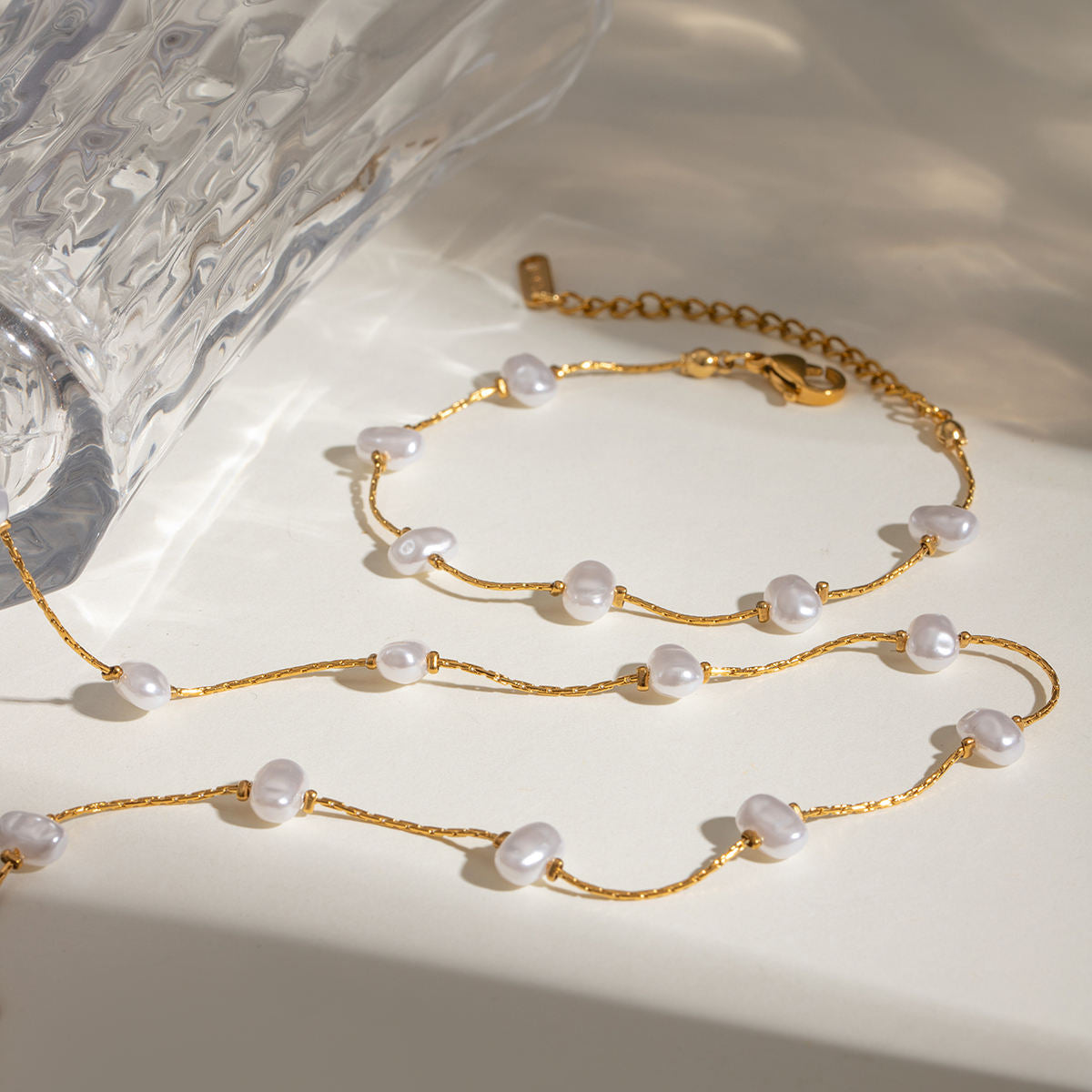 pearl touch set styling getragen hals ansicht
