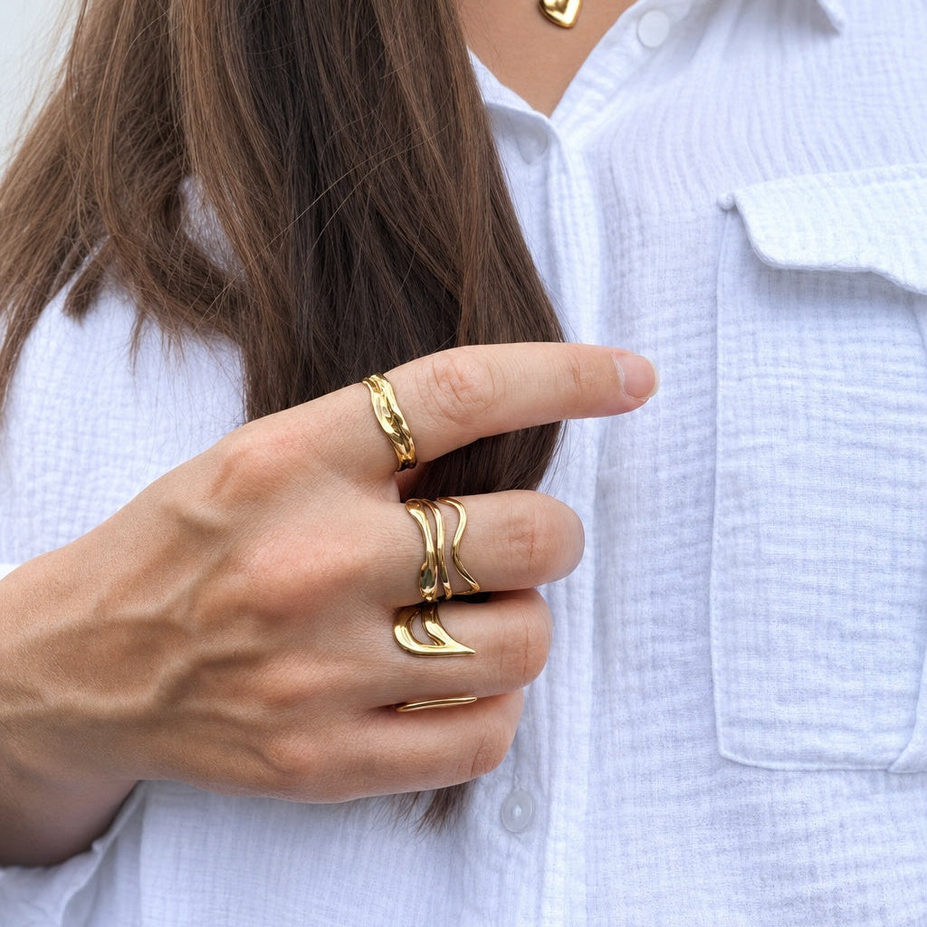 Slim Wave Texture Ring
