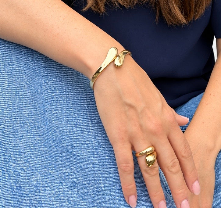 Maxi Knot Bangle