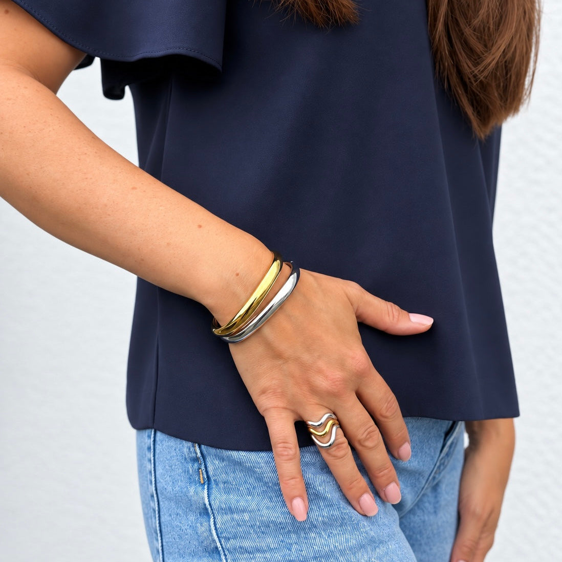 Wide Curve Bangle