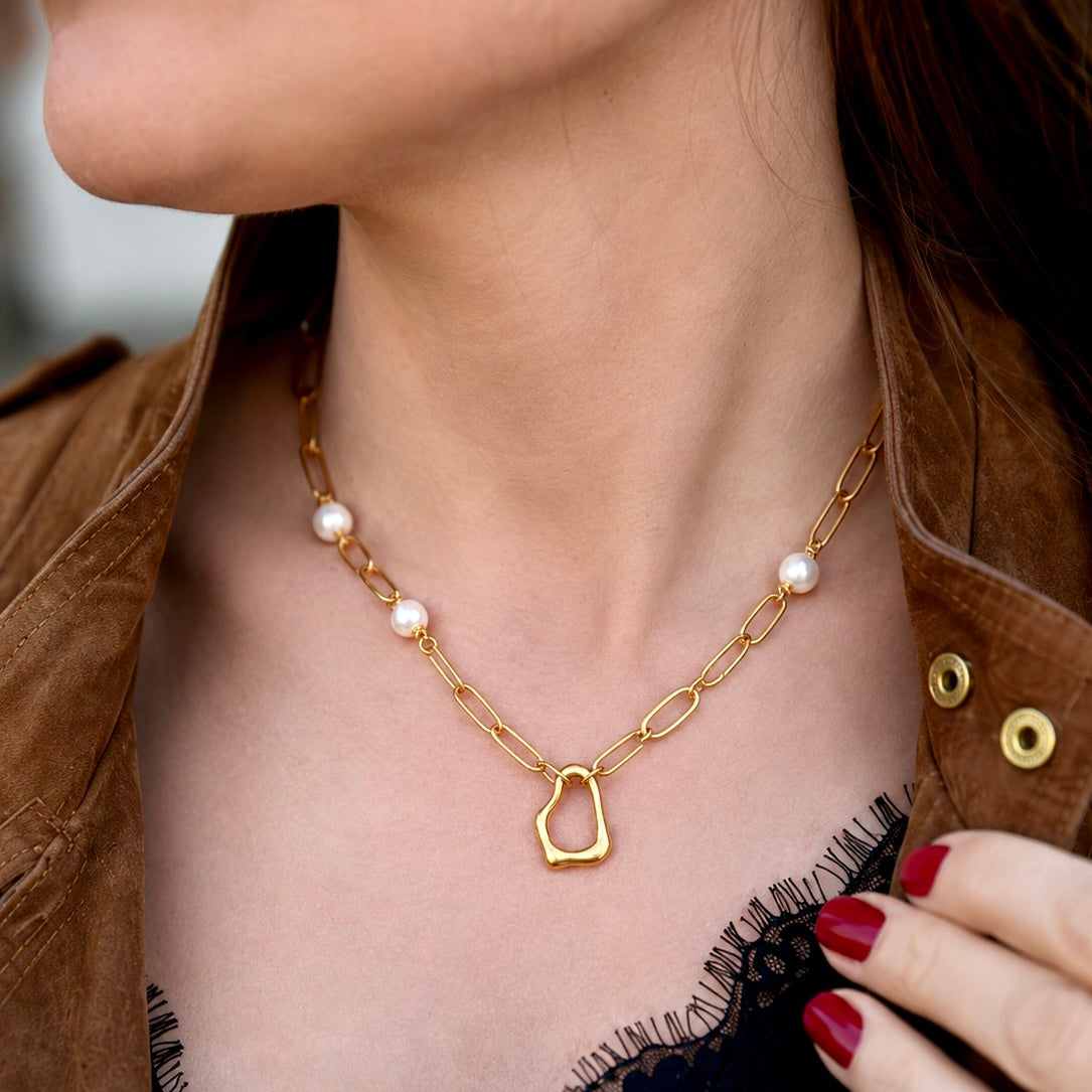 Maxi Pearl Charm Necklace
