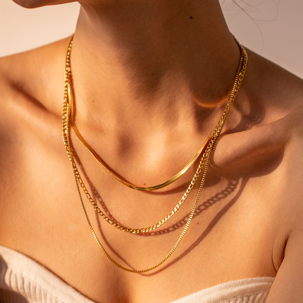 dreireihige kette wasserfest hypoallergen alltag trendy