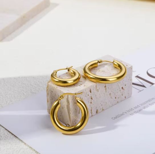 bold curve hoops ohrringe elegant geschwungene form