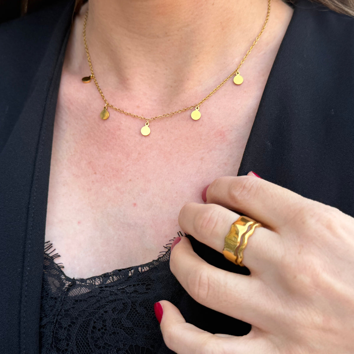 Slim Dot Necklace