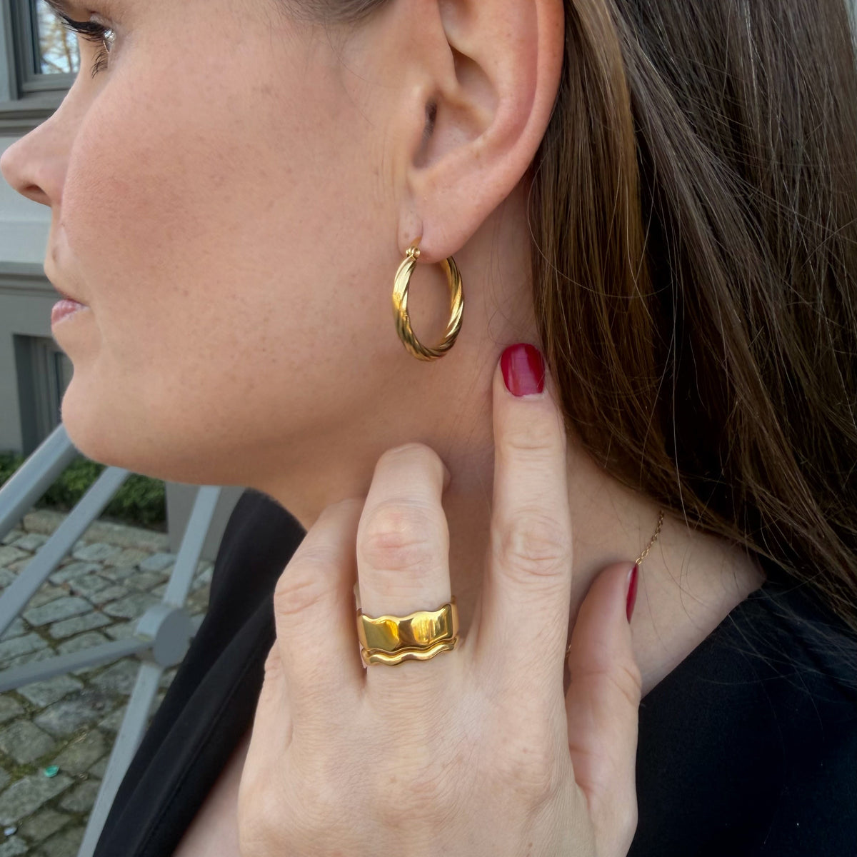 Maxi Twist Hoops