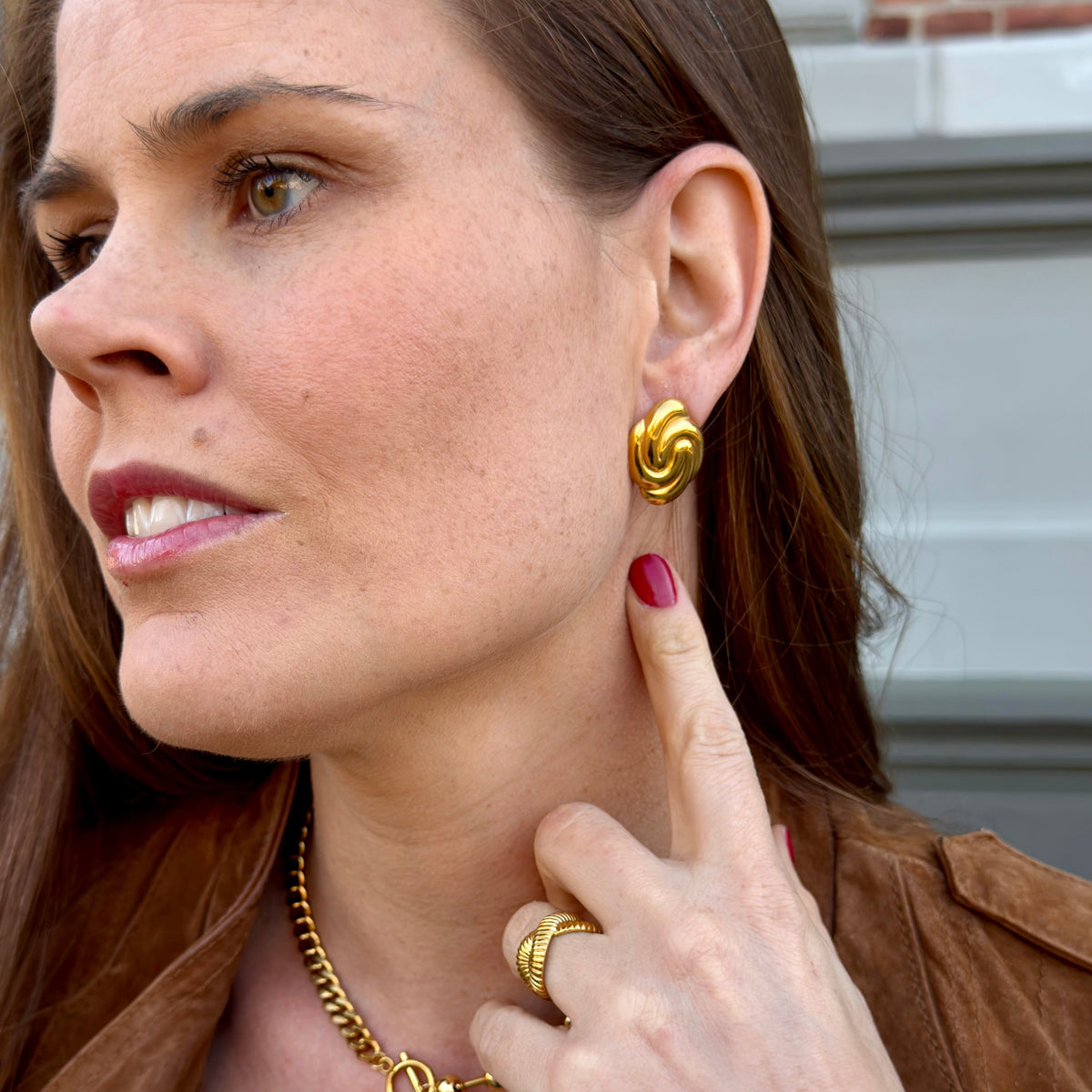 Wide Swirl Studs